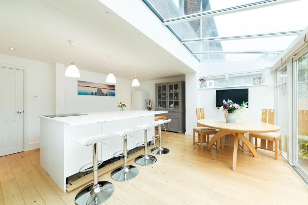 Aderta Stylish House Vila Poole Exterior foto
