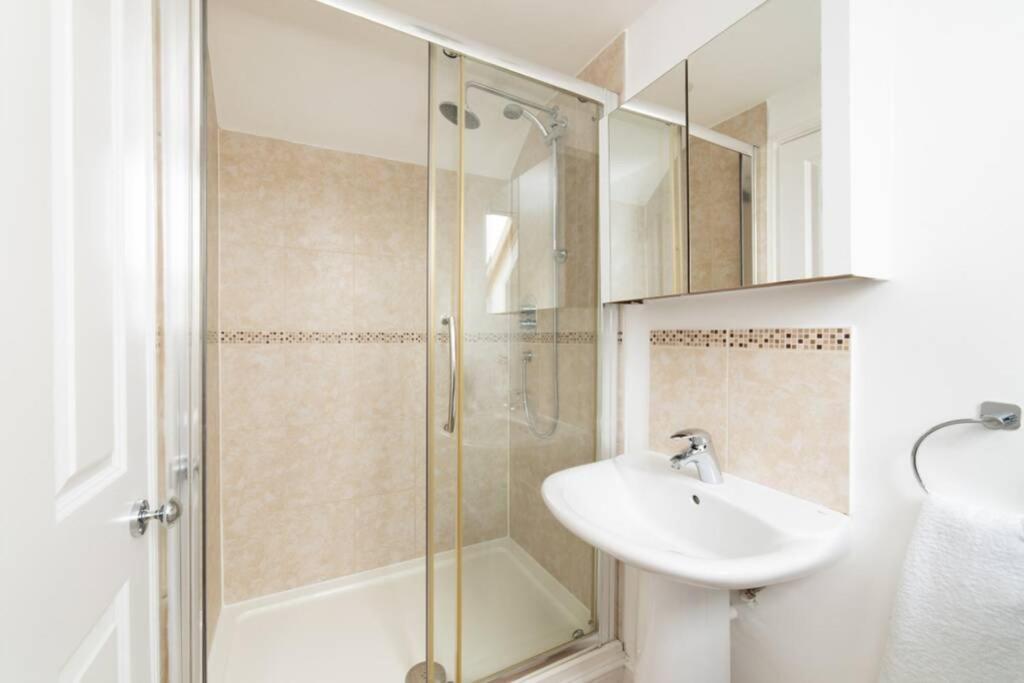Aderta Stylish House Vila Poole Exterior foto